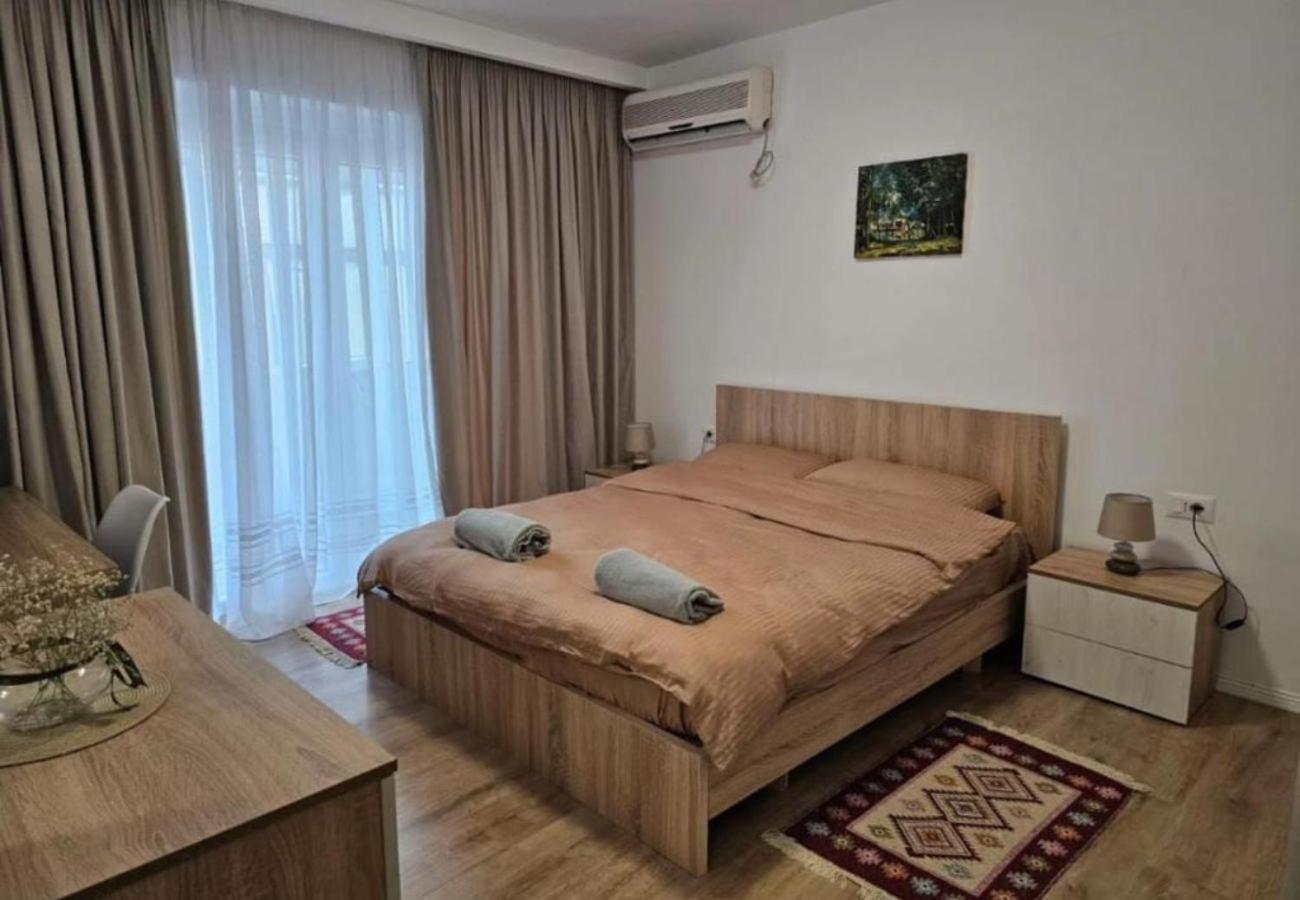 Kalpazo Myslym Shyri Tirana Apartment Ngoại thất bức ảnh